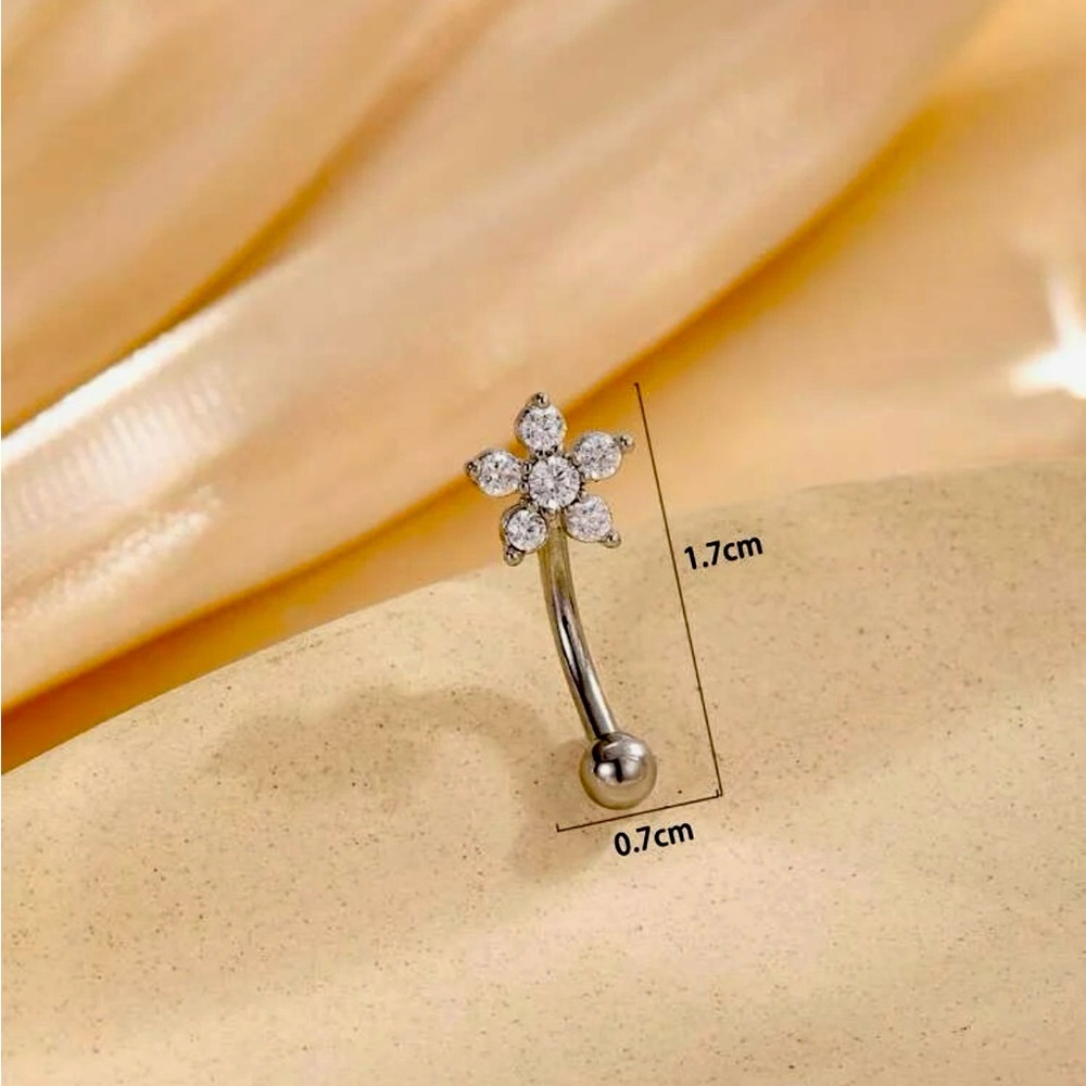 16g 1 Piece 316 Surgical Stainless Steel EYEBROW Ring CZ Flower Design NWT - Picture 9 of 10